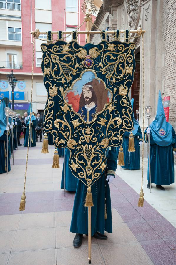 El paso de La Flagelación celebró su 25 aniversario en un desfile que cuajó de espectadores las calles más nazarenas