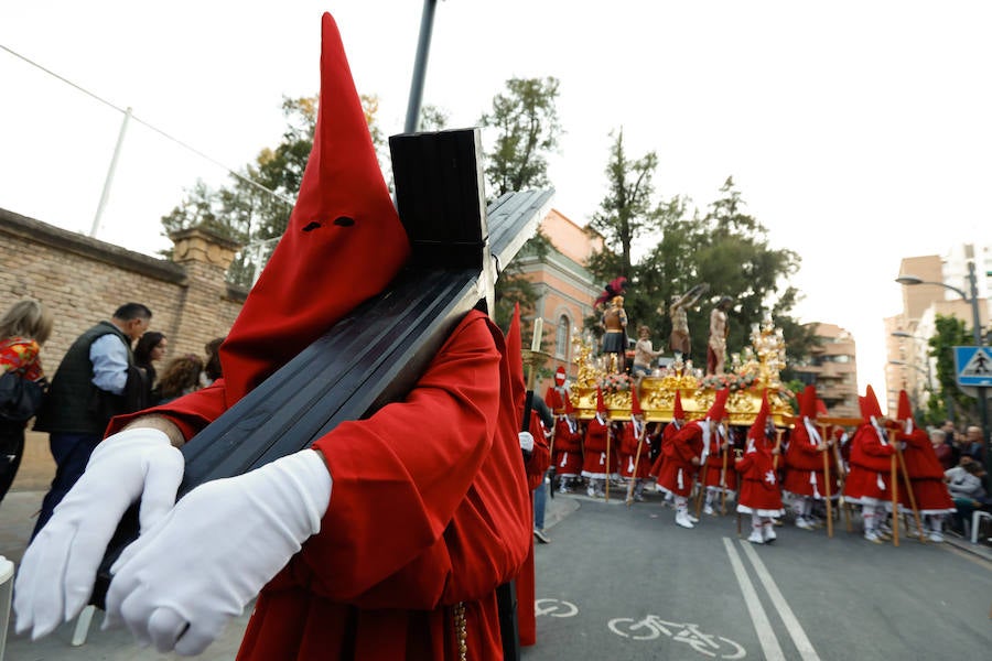 El cortejo devuelve a las calles más nazarenas de Murcia la devoción por el rigor y las tradiciones huertanas