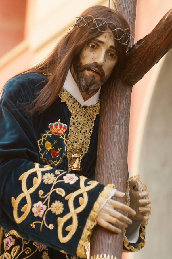 Este domingo se realizó la bendición de Las Palmas en multitud de iglesias murcianas y en la capital se trasladó el Gran Poder al convento de las Capuchinas