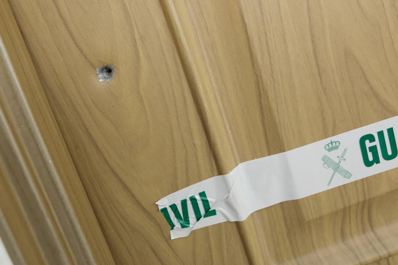 Las primeras investigaciones apuntan a un posible un ajuste de cuentas. La Guardia Civil halló en las inmediaciones de la vivienda una gran plantación de marihuana