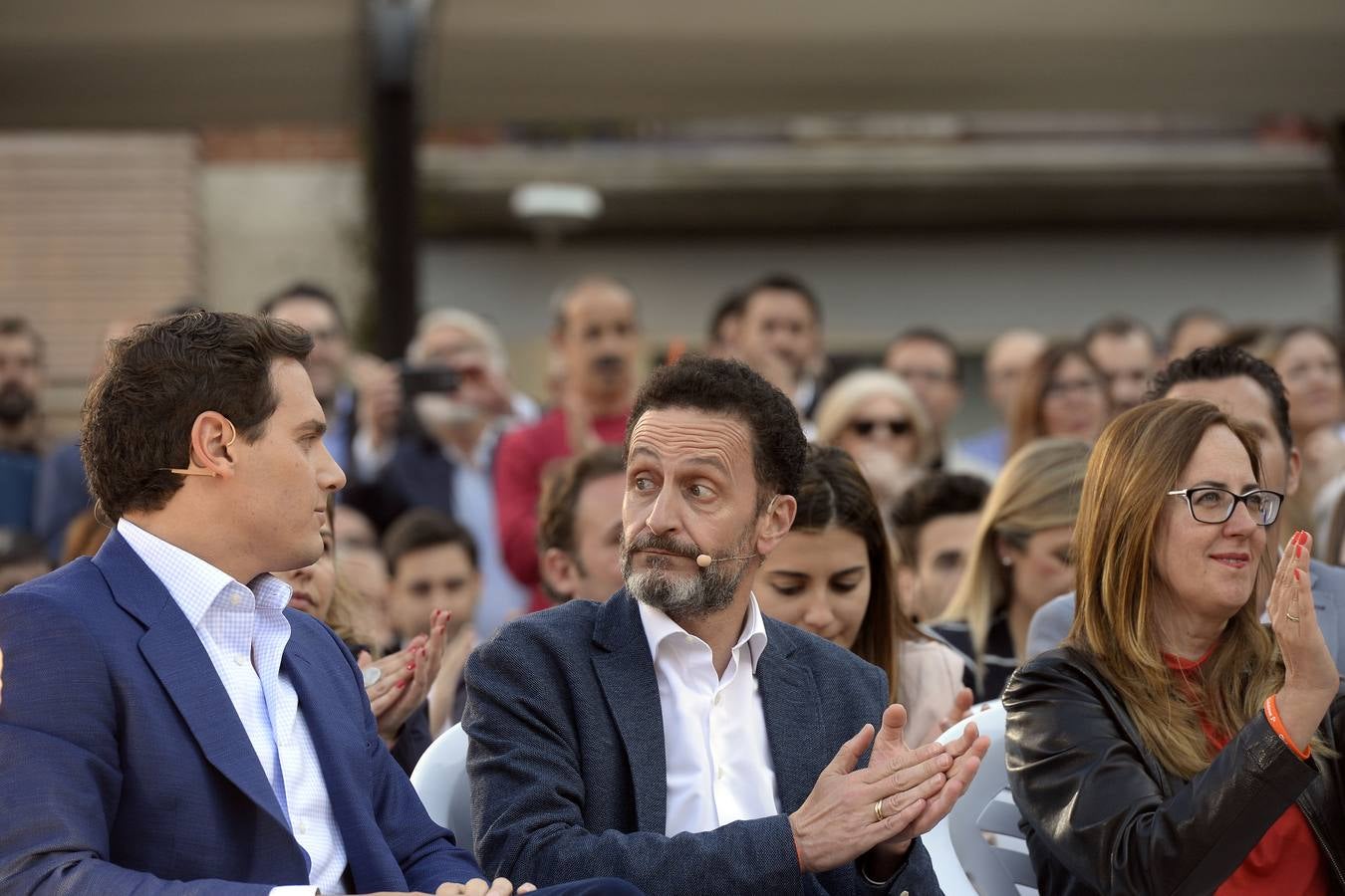 El candidato de Ciudadanos a la presidencia del Gobierno protagoniza un acto en la plaza de Europa, acompañado de Miguel Garaulet, Isabel Franco y Edmundo Bal