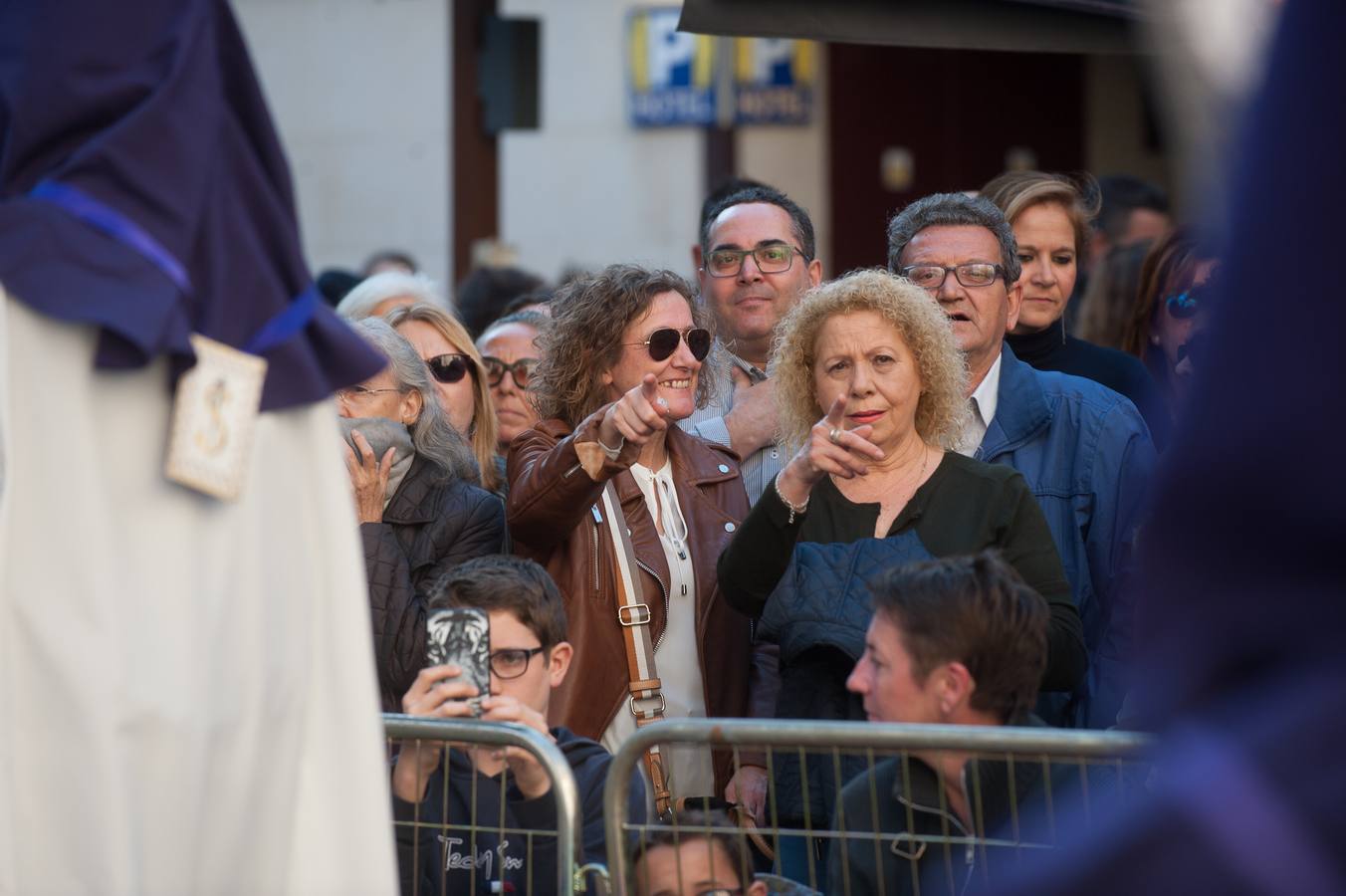 El Cristo de la Salud y el Señor del Rescate inundan de fervor el itinerario más nazareno.