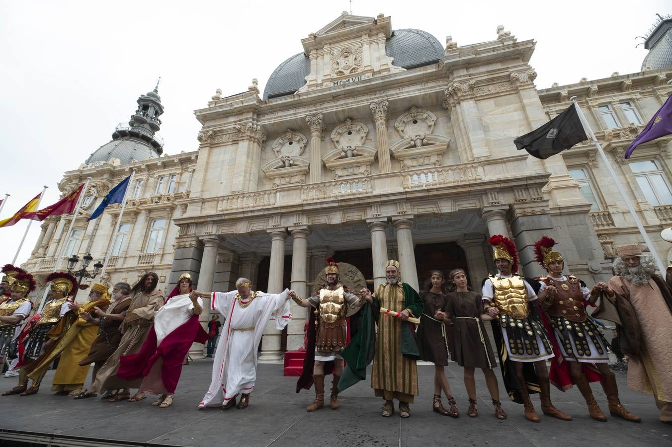 Actores de la Escuela Municipal de Teatro, coordinados por su director, Alfredo Sánchez, pusieron sobre las tablas este drama del Cristianismo.