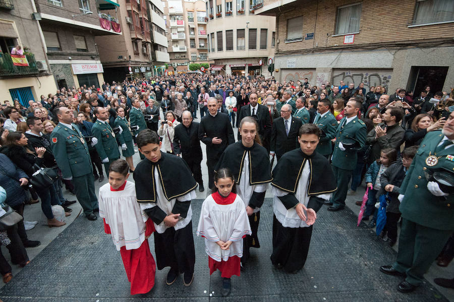 Tras la suspensión de la procesión los fieles pudieron asistir a un encuentro de los pasos realizado en la Plaza de San Antolín