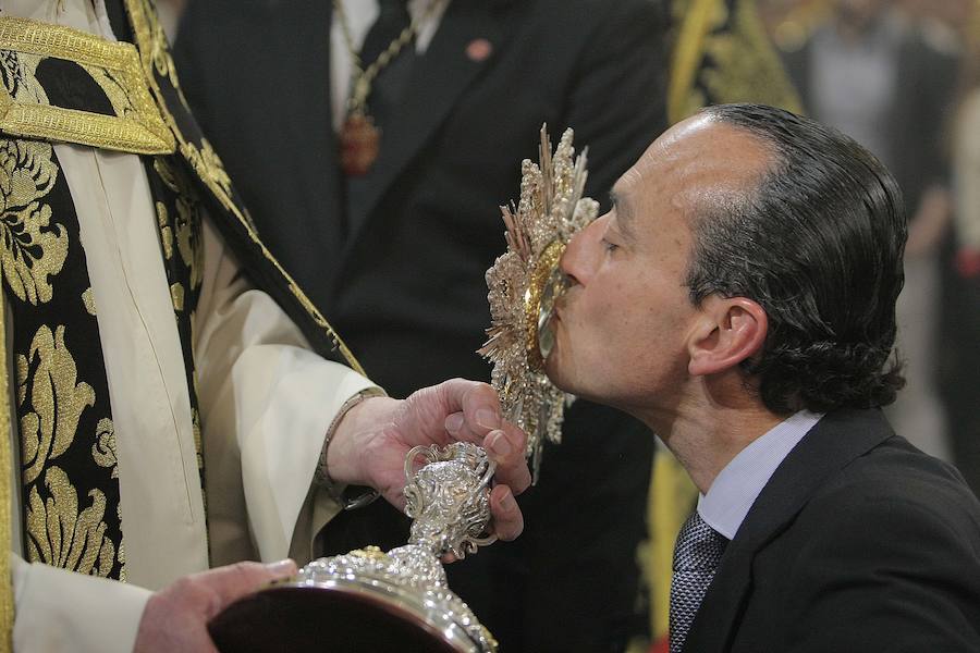 En su lugar, los cofrades celebraron el Via Crucis de forma privada en el interior de la iglesia de San Bartolomé