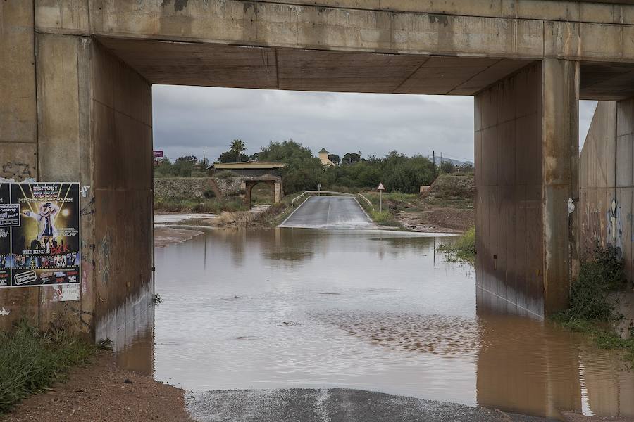 Las lluvias han provocado numerosas incidencias en la ciudad portuaria