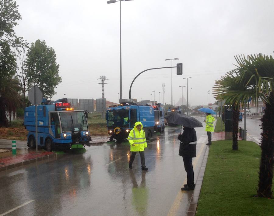 La Aemet mantiene la alerta naranja mientras que los pluviómetros registran precipitaciones de hasta 108 litros por metro cuadrado en las últimas 24 horas