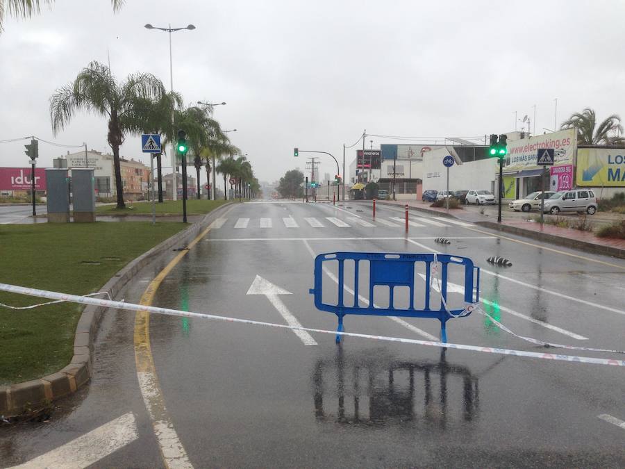 La Aemet mantiene la alerta naranja mientras que los pluviómetros registran precipitaciones de hasta 108 litros por metro cuadrado en las últimas 24 horas
