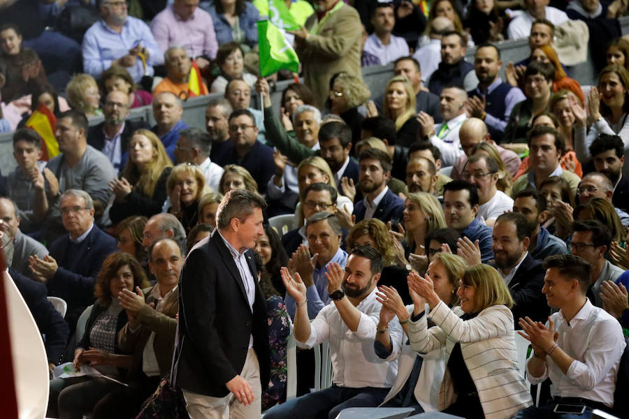 El presidente del partido vaticinó este domingo en Murcia que el día después de las elecciones generales «van a cerrar» muchas empresas de encuestas