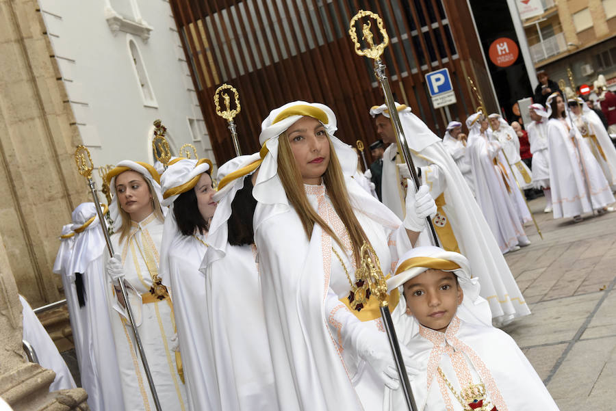 La procesión que pone fin a la Semana Santa murciana ha podido vencer a la previsión de lluvias, aunque ha tenido que retirarse antes de lo previsto