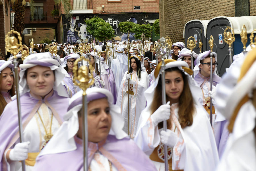 La procesión que pone fin a la Semana Santa murciana ha podido vencer a la previsión de lluvias, aunque ha tenido que retirarse antes de lo previsto