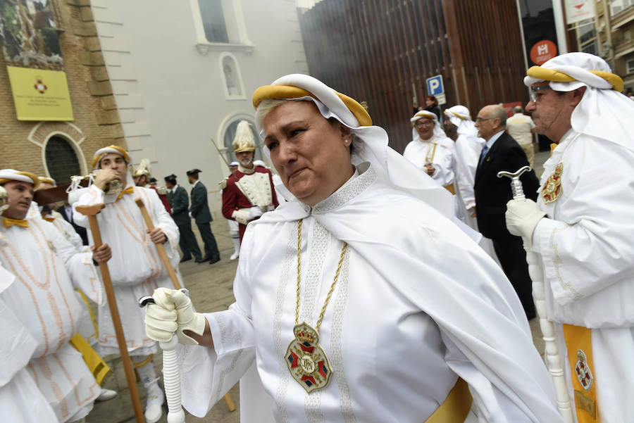 La procesión que pone fin a la Semana Santa murciana ha podido vencer a la previsión de lluvias, aunque ha tenido que retirarse antes de lo previsto