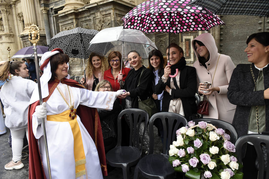 La procesión que pone fin a la Semana Santa murciana ha podido vencer a la previsión de lluvias, aunque ha tenido que retirarse antes de lo previsto