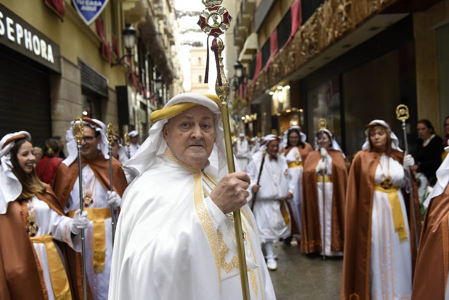 La procesión que pone fin a la Semana Santa murciana ha podido vencer a la previsión de lluvias, aunque ha tenido que retirarse antes de lo previsto