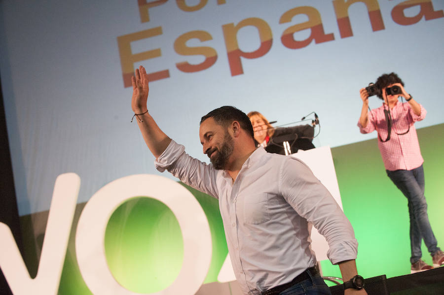 El presidente del partido vaticinó este domingo en Murcia que el día después de las elecciones generales «van a cerrar» muchas empresas de encuestas