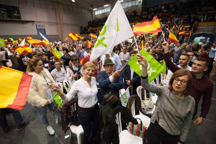 El presidente del partido vaticinó este domingo en Murcia que el día después de las elecciones generales «van a cerrar» muchas empresas de encuestas