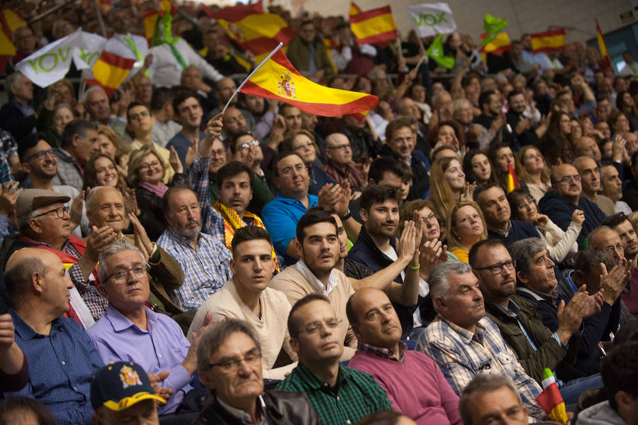 El presidente del partido vaticinó este domingo en Murcia que el día después de las elecciones generales «van a cerrar» muchas empresas de encuestas