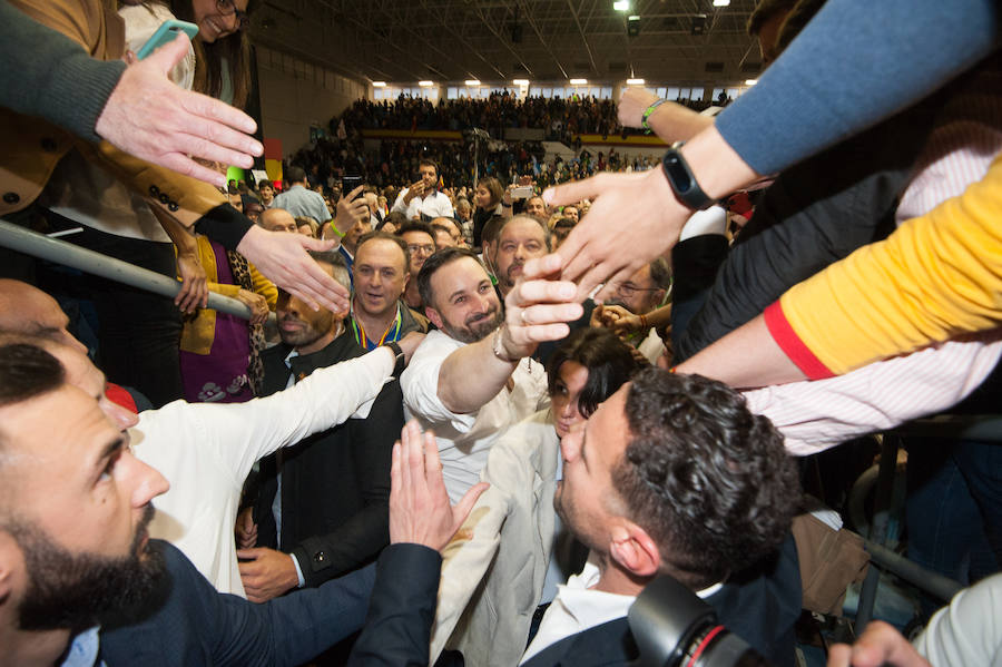 El presidente del partido vaticinó este domingo en Murcia que el día después de las elecciones generales «van a cerrar» muchas empresas de encuestas
