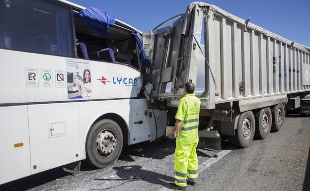 Los dos vehículos implicados en el accidente.