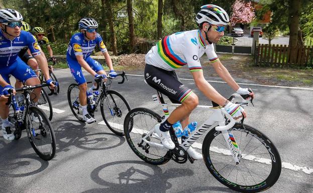 El ciclista murciano Alejandro Valverde, este miércoles, durante la Flecha Valona.