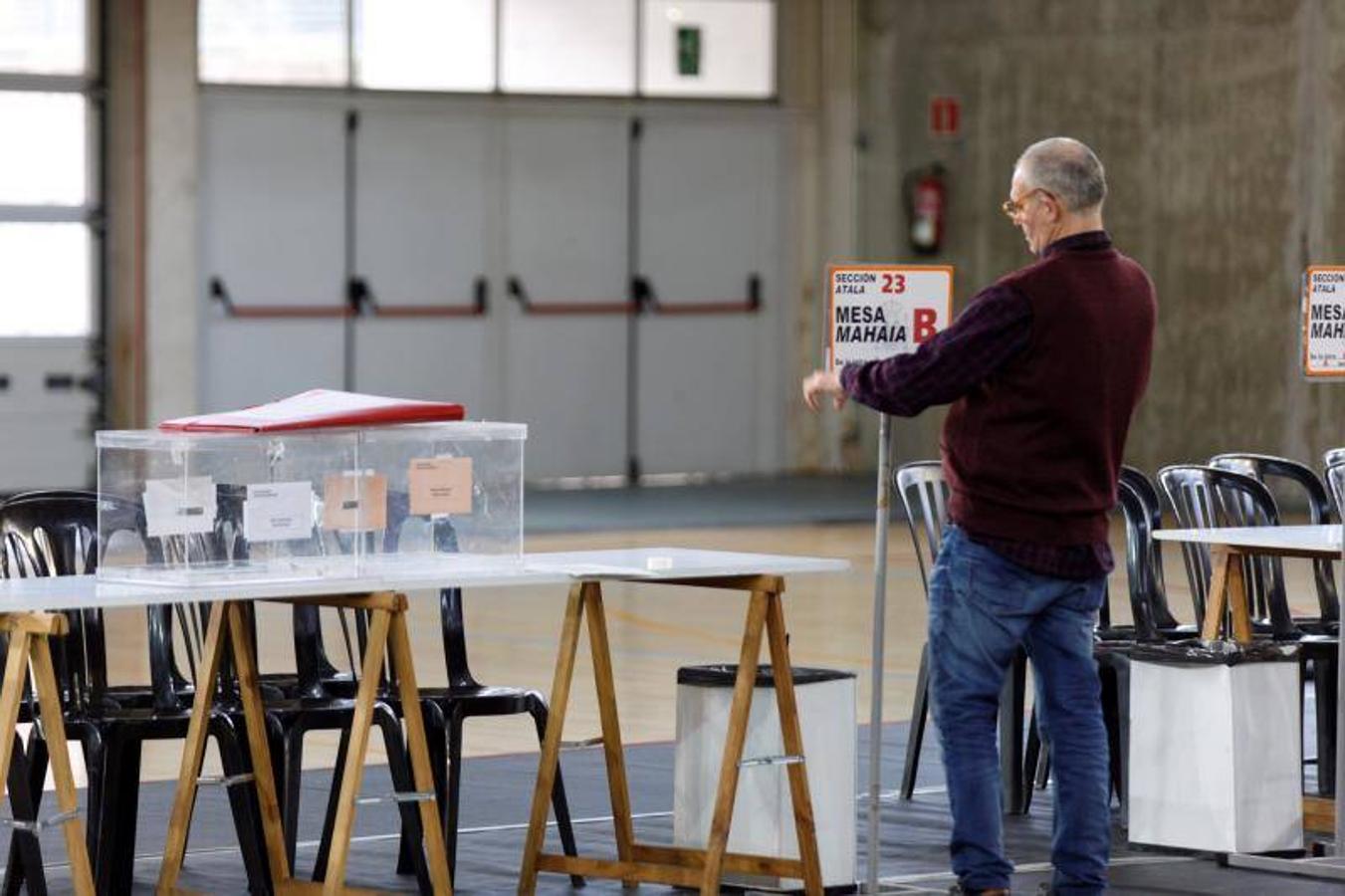 Fotos de la jornada electoral, candidatos y anécdotas en las votaciones de las elecciones generales 28A