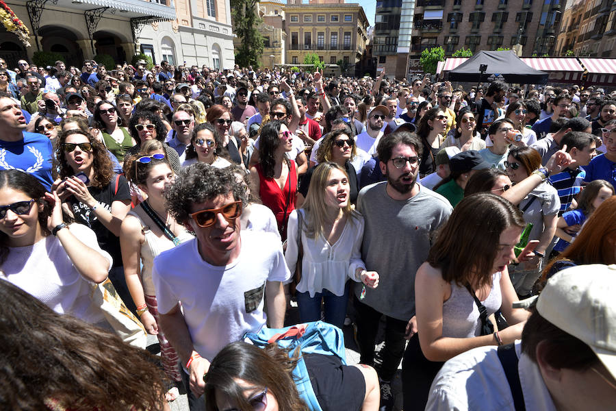 La banda madrileña protagoniza el último 'Secret Show' del festival en la plaza del Romea 