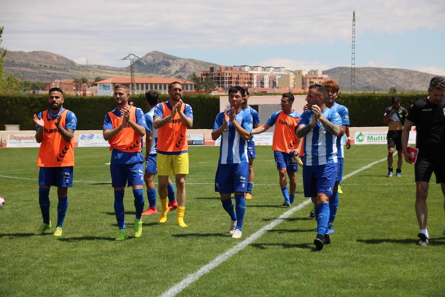 Un gol de Carlos Álvarez da vida al Jumilla en un Uva Monastrell abarrotado