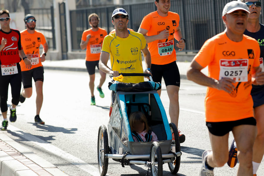 El ganador masculino completó la prueba en un tiempo de 32:19 minutos, por los 39:01 para la ganadora femenina