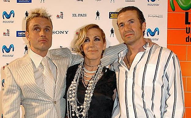 Los componentes del ex grupo de música Mecano, José María Cano (d), Nacho Cano (i) y la cantante Ana Torroja (c).