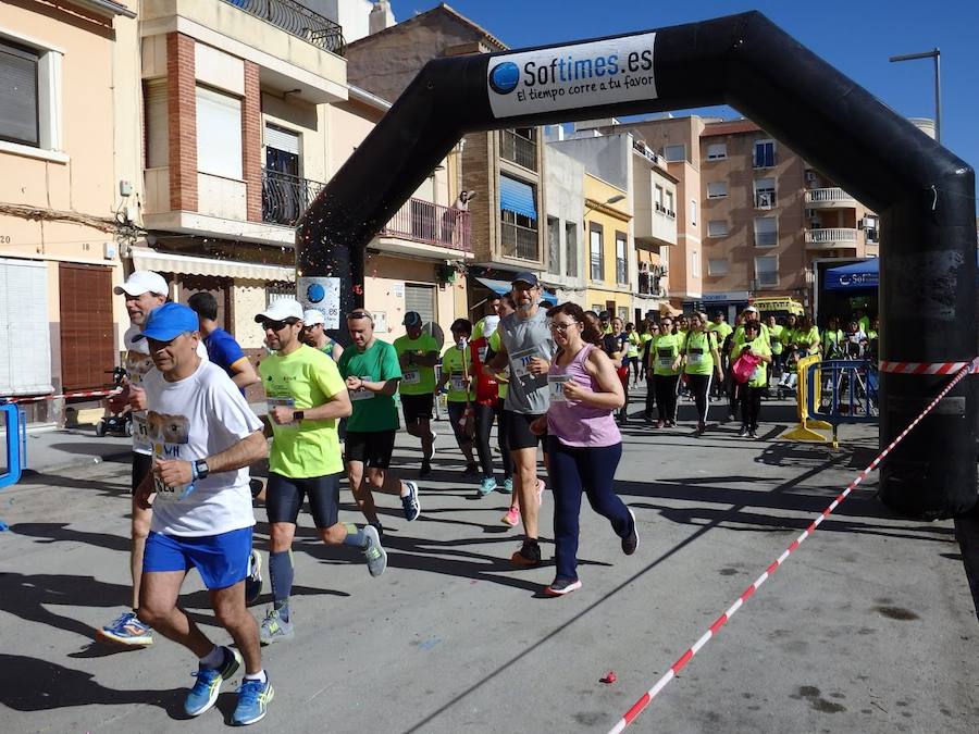 El atleta del Filippedes Moratalla se lleva la IV Carrera Solidaria Down con un tiempo de 30:46 minutos, por los 44:45 para la ganadora femenina