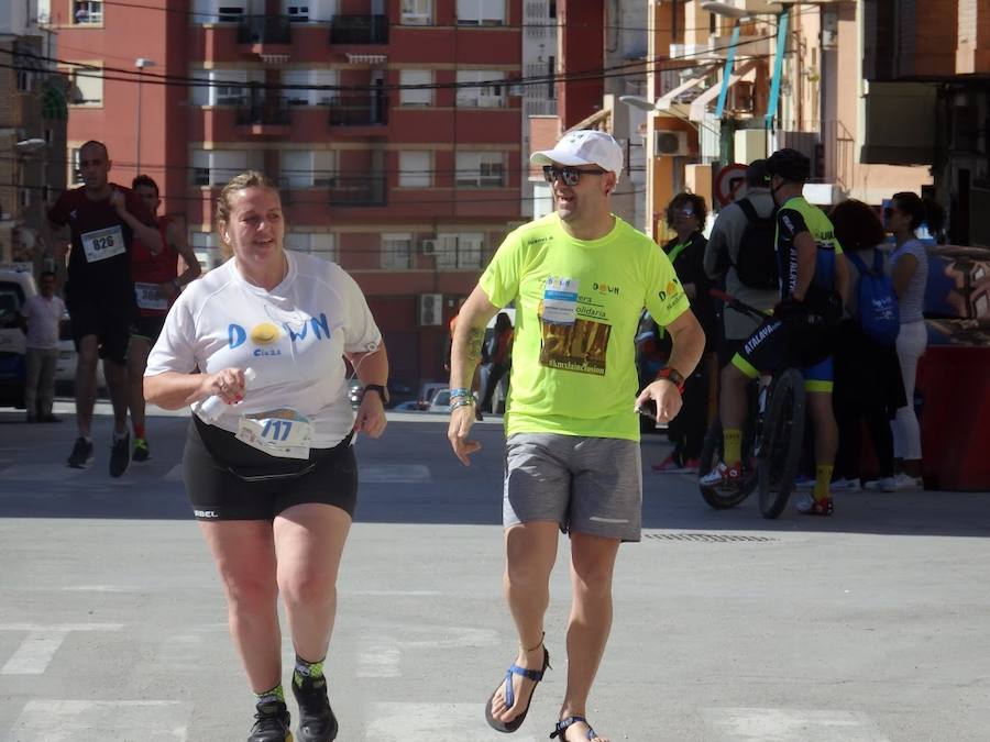 El atleta del Filippedes Moratalla se lleva la IV Carrera Solidaria Down con un tiempo de 30:46 minutos, por los 44:45 para la ganadora femenina