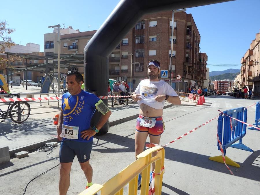 El atleta del Filippedes Moratalla se lleva la IV Carrera Solidaria Down con un tiempo de 30:46 minutos, por los 44:45 para la ganadora femenina