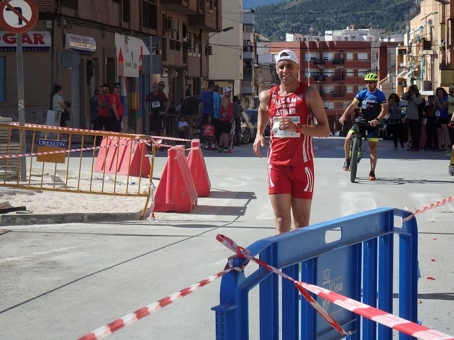 El atleta del Filippedes Moratalla se lleva la IV Carrera Solidaria Down con un tiempo de 30:46 minutos, por los 44:45 para la ganadora femenina