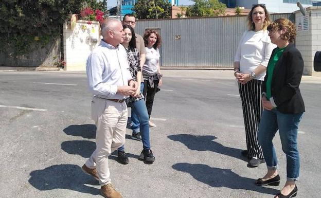 Miembros de Podemos Región de Murcia visitan el polo químico de Alcantarilla.