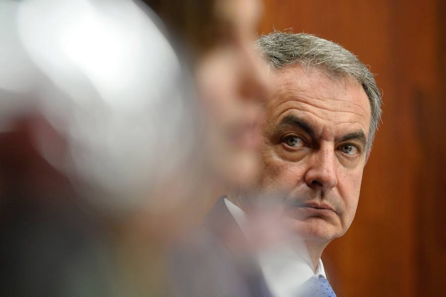 El expresidente del Gobierno vaticina que en España se tardará generaciones «en volver a reconocer y rendir homenaje» a las víctimas del Franquismo