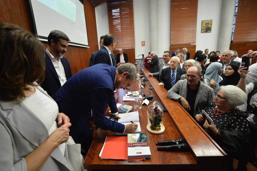 El expresidente del Gobierno vaticina que en España se tardará generaciones «en volver a reconocer y rendir homenaje» a las víctimas del Franquismo