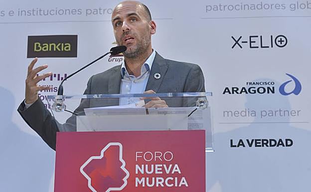 El presidente de Cabify en Europa y Asia, Mariano Silveyra, en el Foro Nueva Murcia.