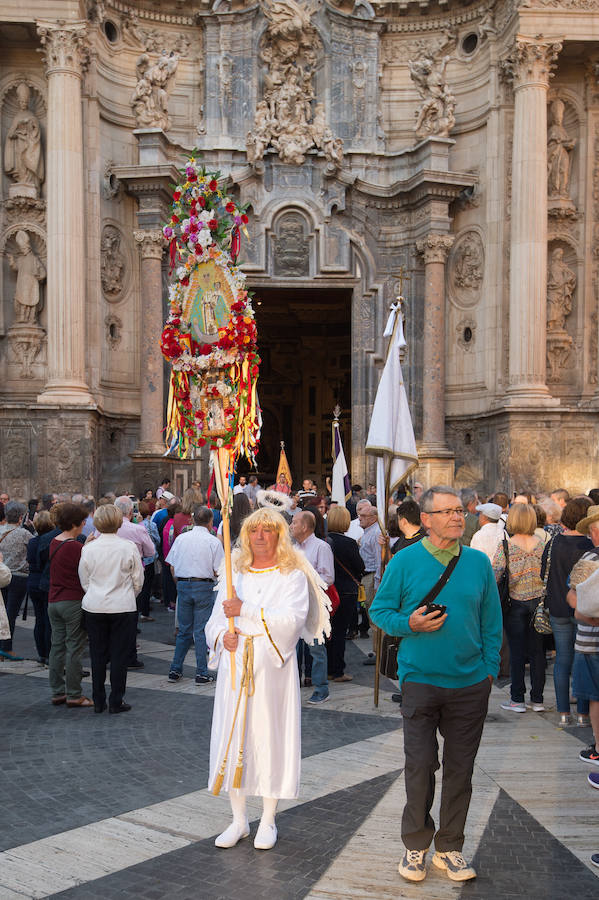 La vuelta de la patrona de Murcia se pospuso una semana para que estuviera presente en el acto celebrado el pasado sábado