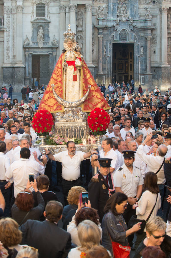 La vuelta de la patrona de Murcia se pospuso una semana para que estuviera presente en el acto celebrado el pasado sábado