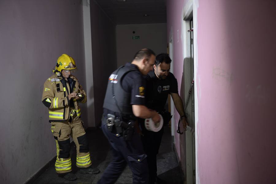 El fuego se originó en un cuadro de contadores presuntamente manipulado para disponer de electricidad de forma ilegal