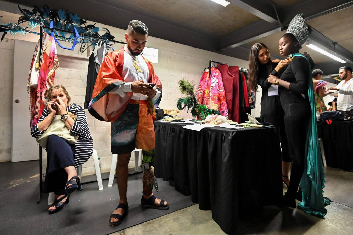 Varios modelos con discapacidad participan en la Pasarela de la Inclusión en Cali (Colombia). En este evento modelos discapacitados, comunidad LGTBI, víctimas de conflicto y comunidades afrocolombianas participan de un espacio de moda, en el que 18 diseñadores muestran colecciones haciendo énfasis en la inclusión.