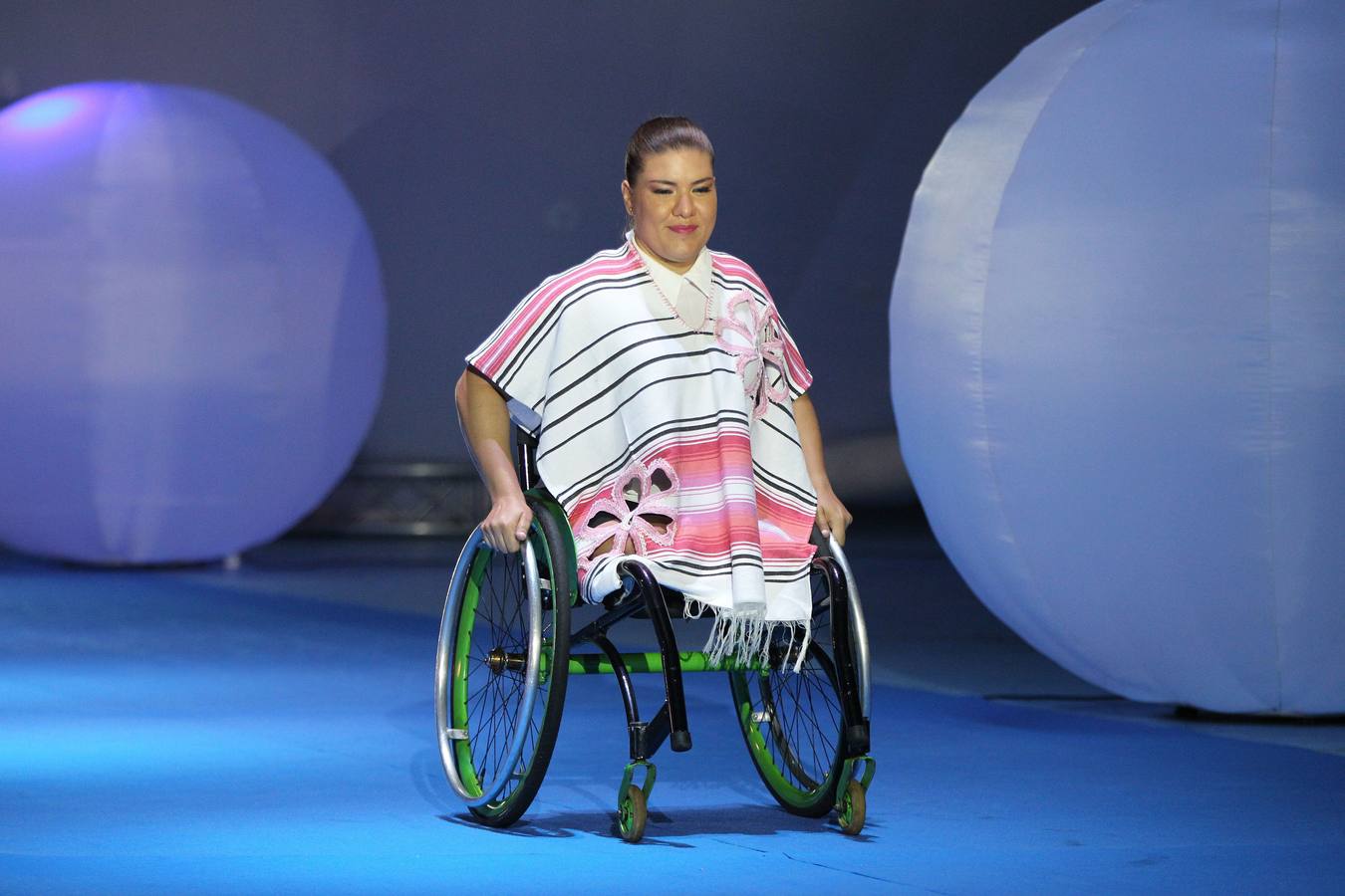 Varios modelos con discapacidad participan en la Pasarela de la Inclusión en Cali (Colombia). En este evento modelos discapacitados, comunidad LGTBI, víctimas de conflicto y comunidades afrocolombianas participan de un espacio de moda, en el que 18 diseñadores muestran colecciones haciendo énfasis en la inclusión.