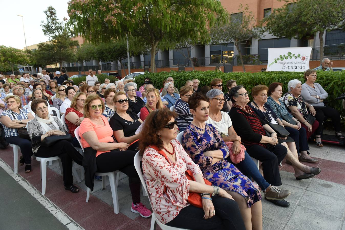 El barrio pide al Ayuntamiento más presencia policial «para garantizar un pueblo tranquilo, libre de delincuencia»