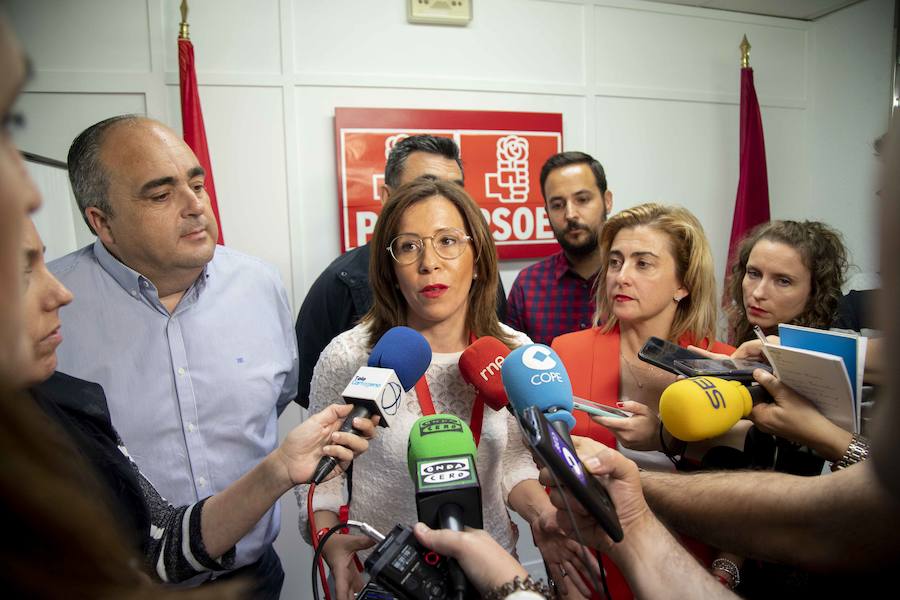 «Hemos conseguido casi 2.500 votos y un par de puntos más que en los comicios municipales anteriores, pero no hemos sacado el resultado esperado. No estamos satisfechos, pero tenemos que acatar lo que dicen las Urnas», declaró Ana Belén Castejón sobre sus resultados