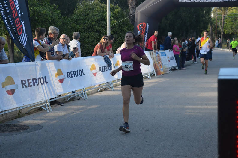 El corredor del Alumbres Sport vence con un tiempo de 20:12 minutos, mientras que la ganadora femenina completó el recorrido en 29:37