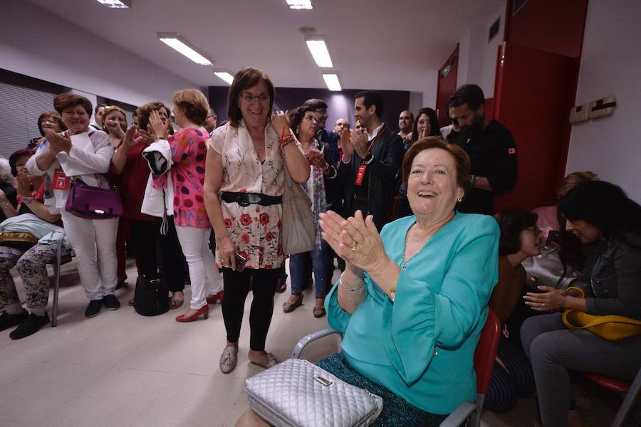 Los socialistas acaban con la hegemonía del PP y ganan las elecciones autonómicas en la Región, pero necesitarán a Ciudadanos para gobernar