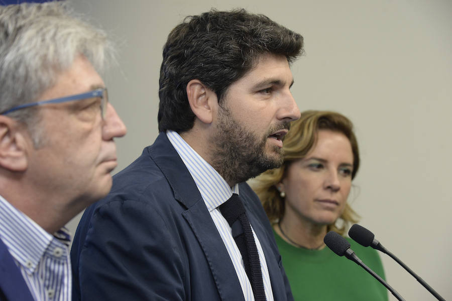 Miguel Ángel Miralles, Fernando López Miras y Adela Martínez Cachá, este martes, en la Junta Directiva del PP.