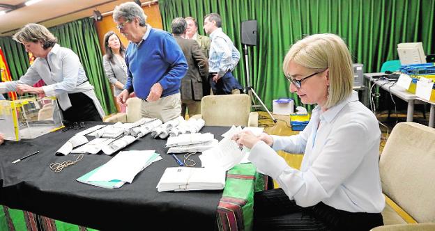 Recuento del voto rogado en las pasadas elecciones generales, en Murcia. 