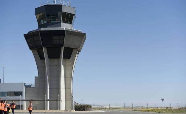 Torre de control del aeropuerto.