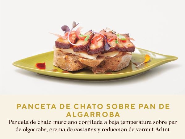 La Pandichina. Panceta de chato sobre pan de algarroba. 